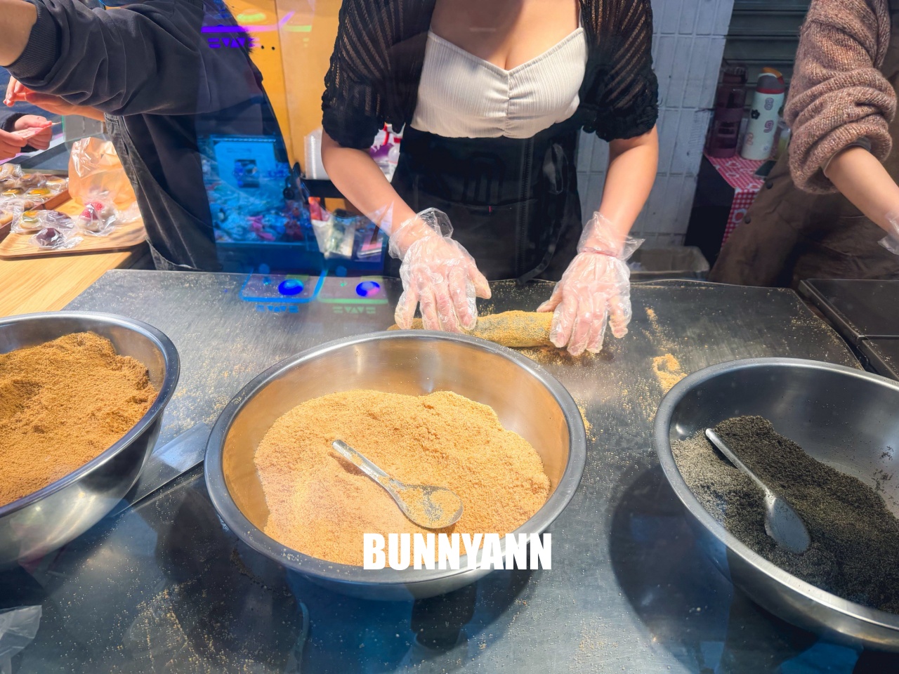 蘆洲美食【幸福麻糬春と秋】季節限定草莓大福與麝香葡萄,傳統手工麻糬超欠吃! 蘆洲美食【幸福麻糬春と秋】季節限定草莓大福與麝香葡萄,傳統手工麻糬超欠吃!