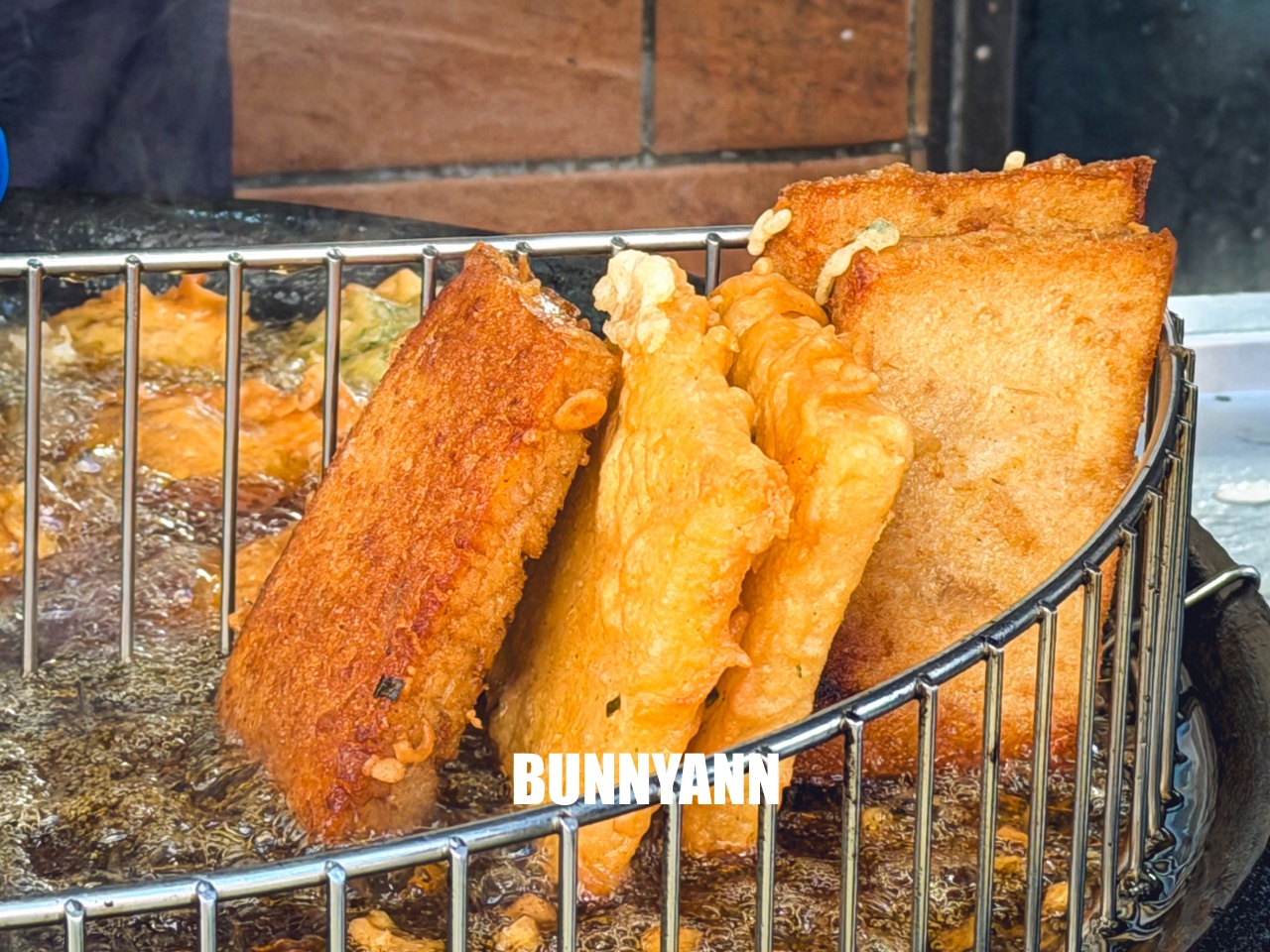 清水美食「清水白燒炸粿」傳承百年的在地滋味，現炸肉炸、蚵炸香脆多汁超欠吃！