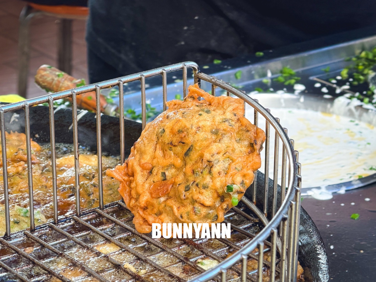 清水美食「清水白燒炸粿」傳承百年的在地滋味，現炸肉炸、蚵炸香脆多汁超欠吃！