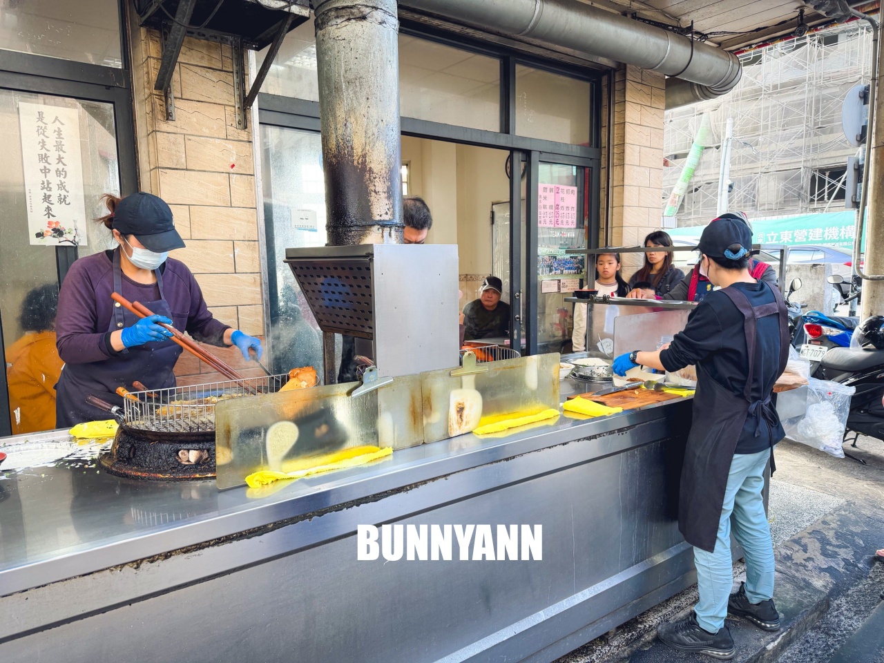 清水美食「清水白燒炸粿」傳承百年的在地滋味，現炸肉炸、蚵炸香脆多汁超欠吃！