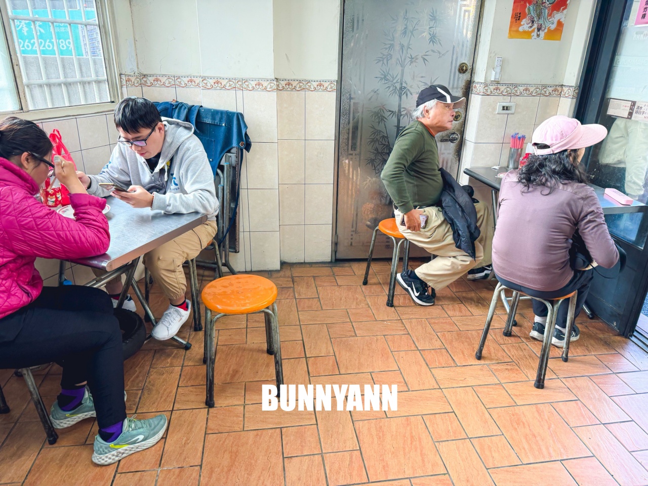 清水美食「清水白燒炸粿」傳承百年的在地滋味，現炸肉炸、蚵炸香脆多汁超欠吃！