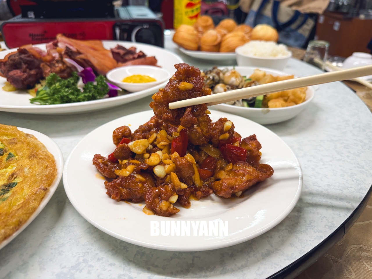 台北美食【湘鼎坊】經國先生御廚操刀！超狂砂鍋魚頭750元吃到撐，熱炒CP值高到嚇人。