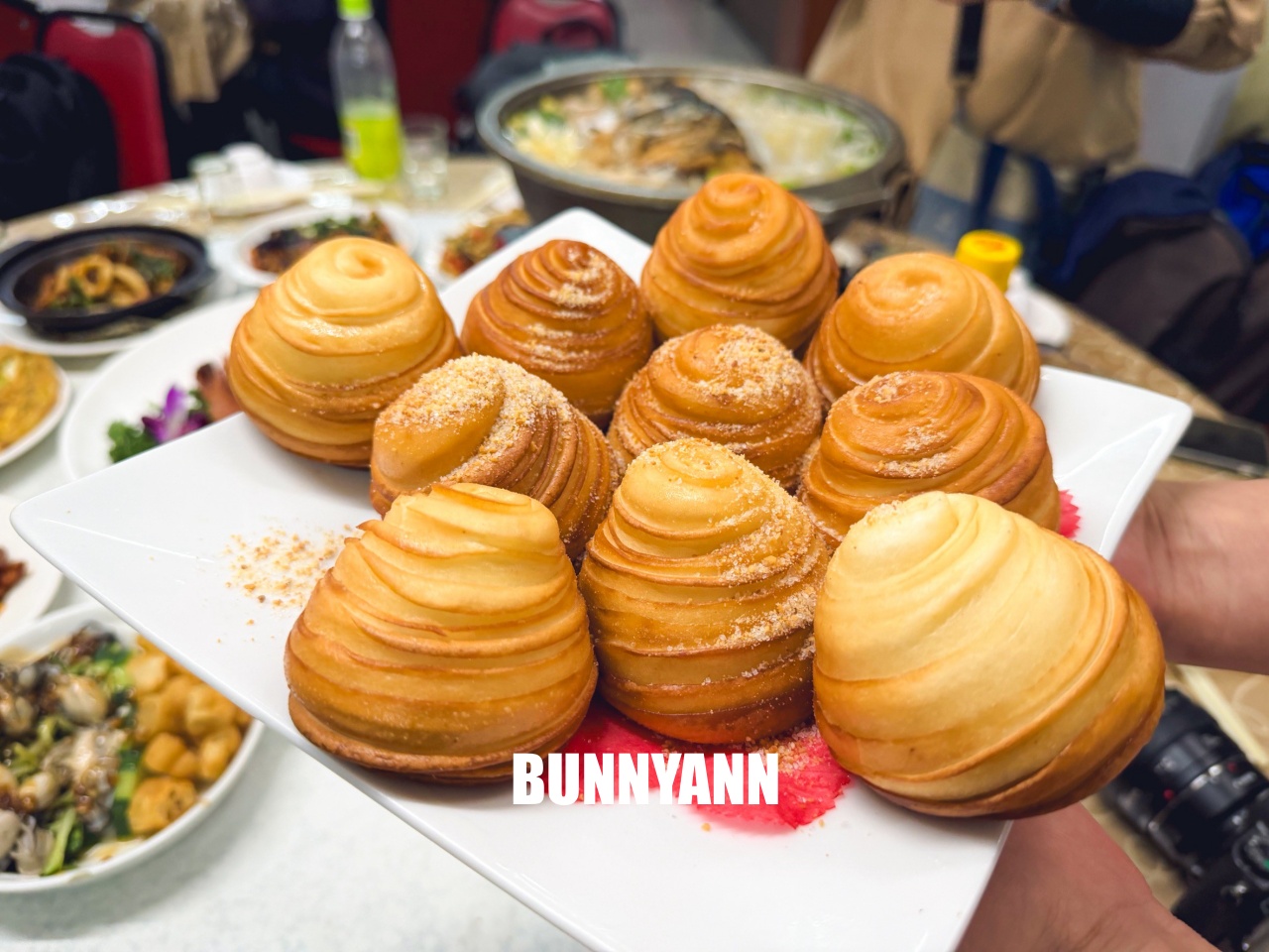 台北美食【湘鼎坊】經國先生御廚操刀！超狂砂鍋魚頭750元吃到撐，熱炒CP值高到嚇人。