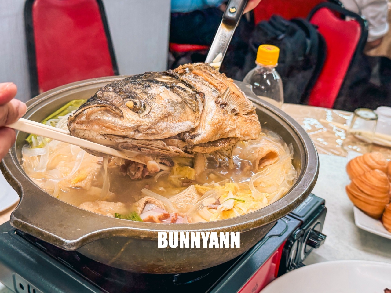 台北美食【湘鼎坊】經國先生御廚操刀！超狂砂鍋魚頭750元吃到撐，熱炒CP值高到嚇人。