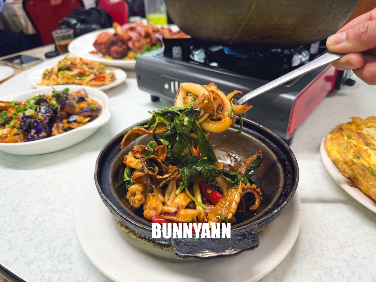 台北美食【湘鼎坊】經國先生御廚操刀！超狂砂鍋魚頭750元吃到撐，熱炒CP值高到嚇人。