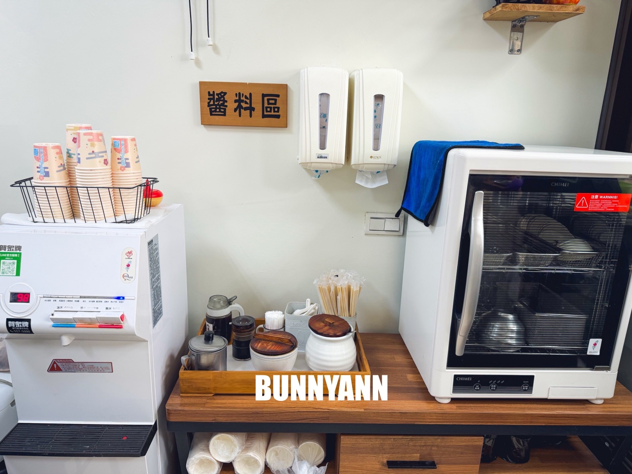 新竹美食「竹蓮什錦麵」，超大碗古早味什錦麵，在地人推爆的排隊老店，必點酥脆炸肉！