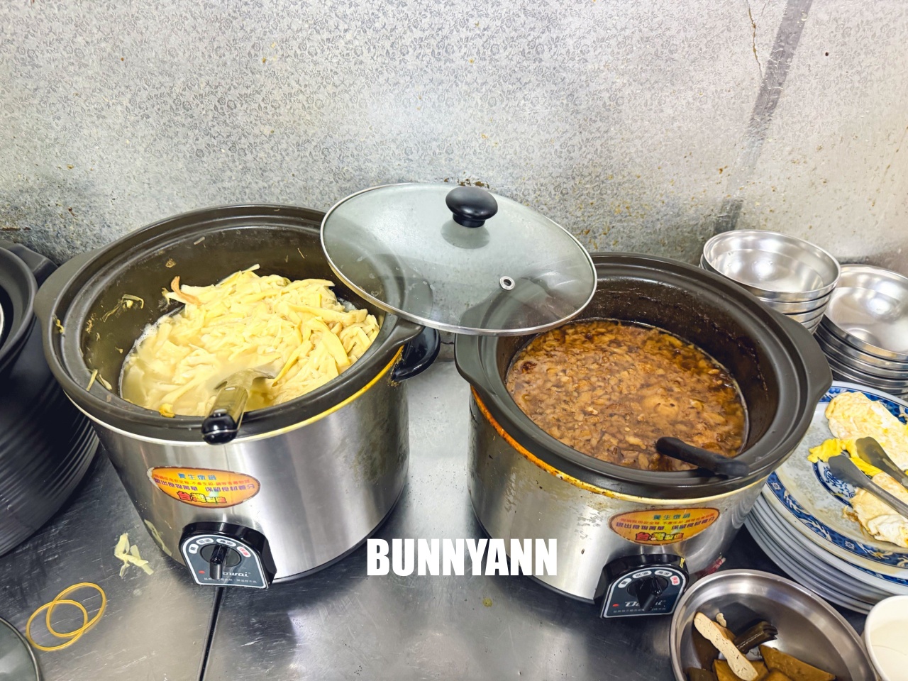 基隆美食「陳姐台灣食堂」!在地人私藏的平民銅板美味,超肥美大腸蚵仔麵線與滷豬腳必吃! 基隆美食「陳姐台灣食堂」!在地人私藏的平民銅板美味,超肥美大腸蚵仔麵線與滷豬腳必吃!