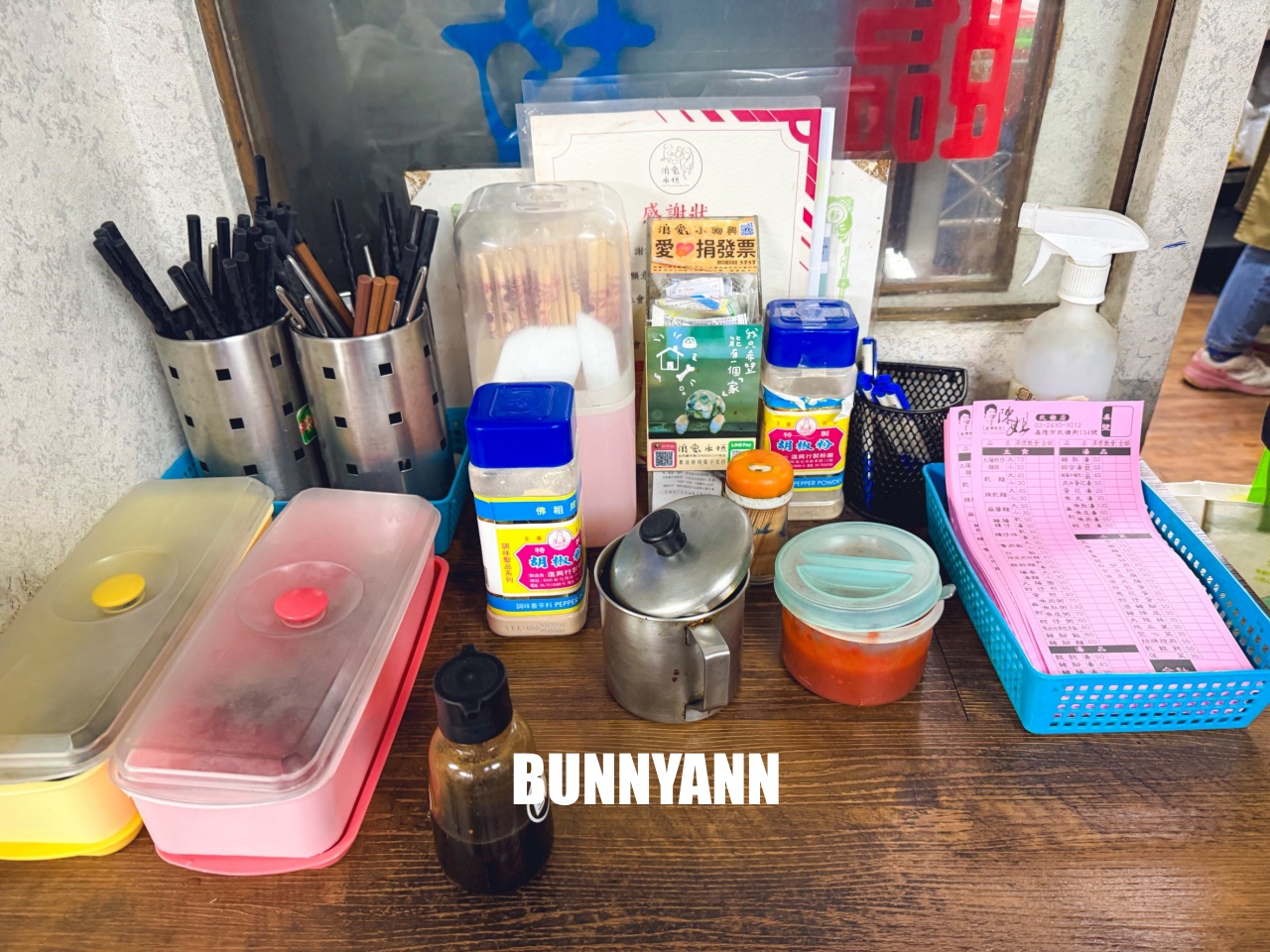 基隆美食「陳姐台灣食堂」!在地人私藏的平民銅板美味,超肥美大腸蚵仔麵線與滷豬腳必吃! 基隆美食「陳姐台灣食堂」!在地人私藏的平民銅板美味,超肥美大腸蚵仔麵線與滷豬腳必吃!