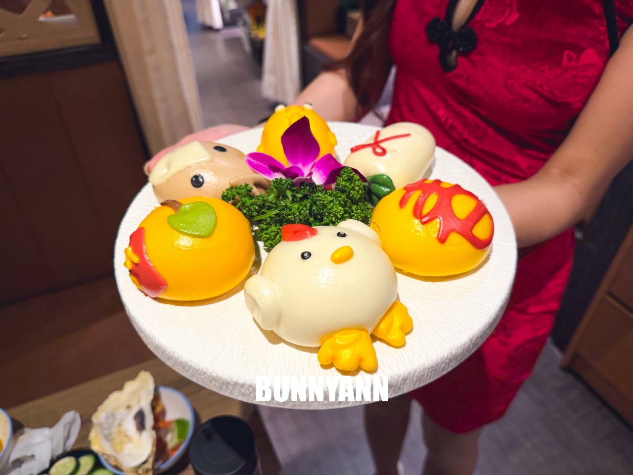 台北信義區美食「君曜雞湯」，被譽為雞湯界的LV！濃郁金黃湯頭超銷魂，包廂聚餐推薦