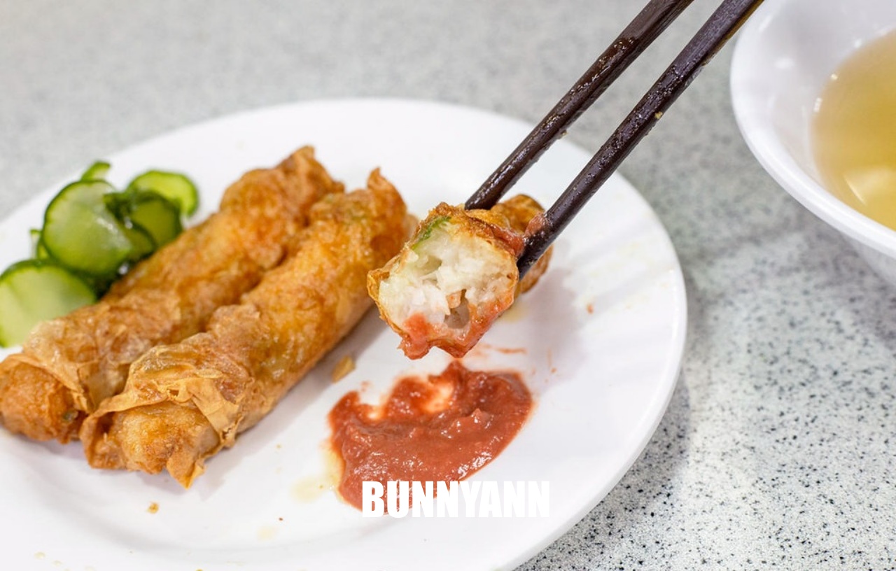 西門町美食【金園排骨萬年店】藏在萬年大樓B1的最強排骨飯，在地飄香50年CP值超高！