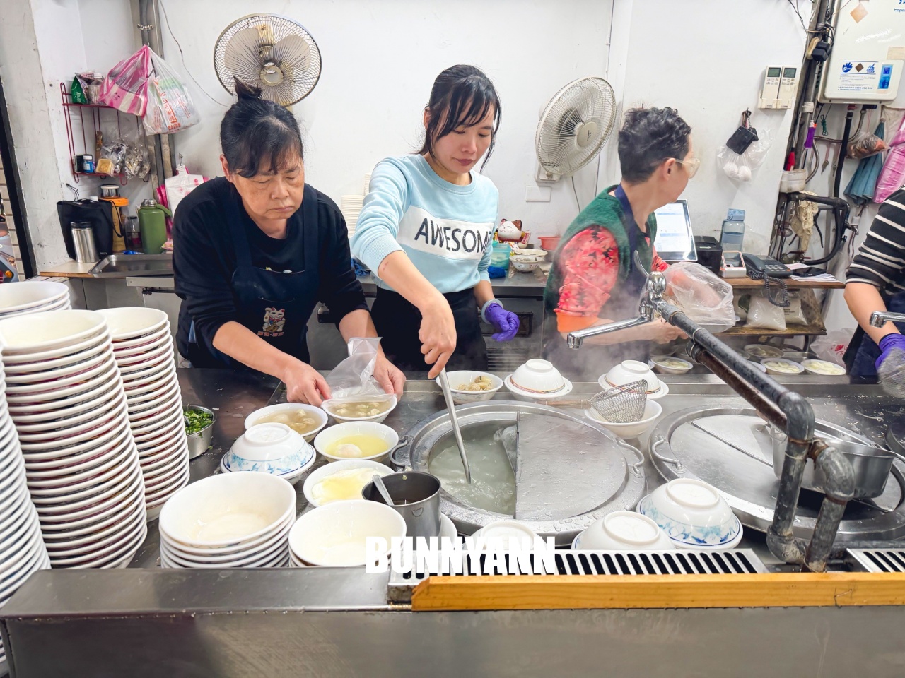 台北最強乾拌麵！中原福州乾麵，這碗麵看起來普通吃起來超驚艷，餛飩湯皮薄餡鮮必點！