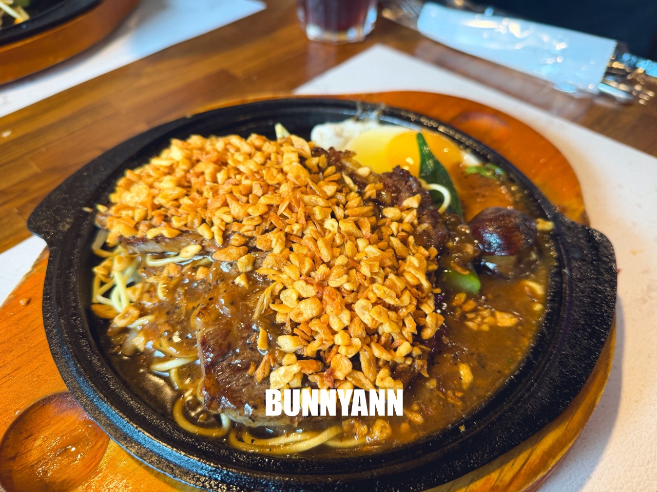 宜蘭【來來牛排館】牛排的肉質鮮嫩多汁,價格也很實在,CP值真的超高! 宜蘭【來來牛排館】牛排的肉質鮮嫩多汁,價格也很實在,CP值真的超高!