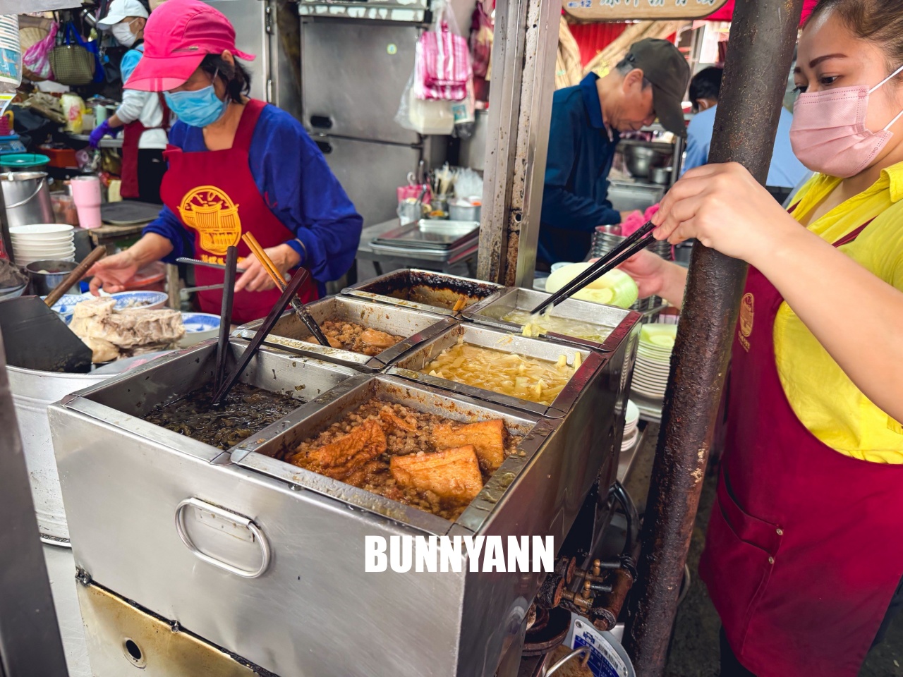 台北美食【江家原汁排骨湯】大稻埕慈聖宮大樹下最正宗台式早午餐，肉大塊湯頭超清甜！