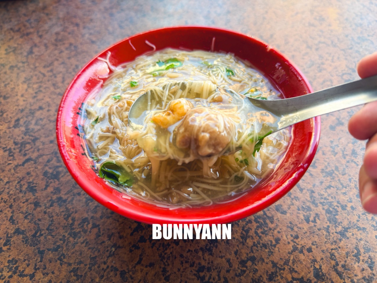 彰化【王罔麵線糊】鹿港百年麵線糊老店，一開門即排隊也甘願等候