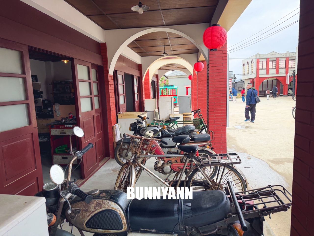 苗栗新景點！百變影城文創園區，穿越時空拍美照，還有卡丁車與蒸汽小火車玩到瘋！