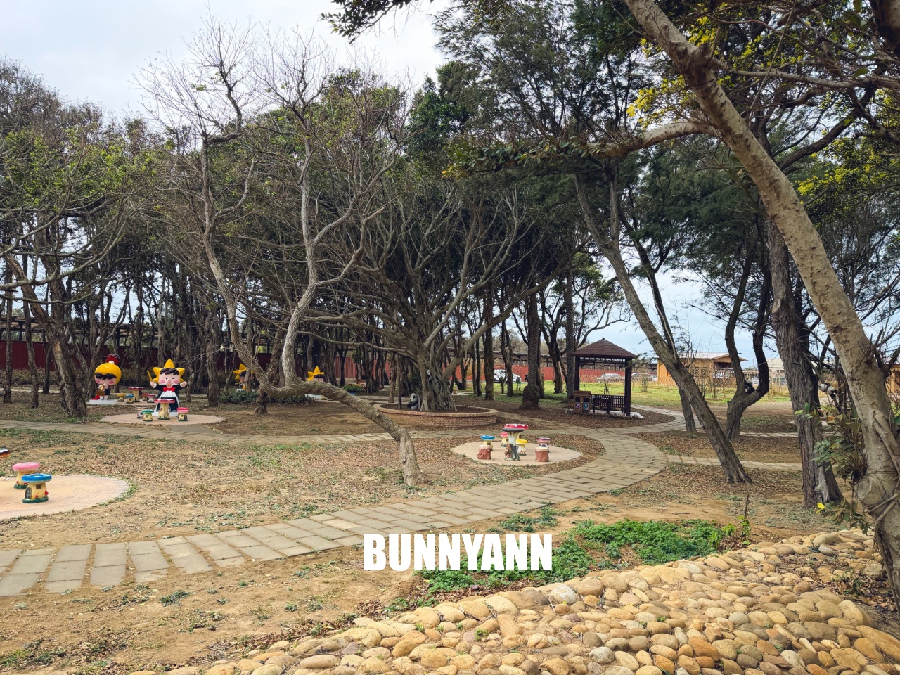 苗栗新景點！百變影城文創園區，穿越時空拍美照，還有卡丁車與蒸汽小火車玩到瘋！