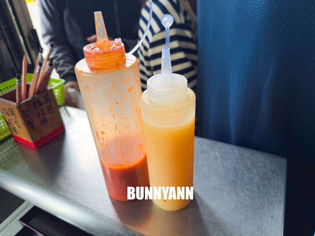 彰化最強美食！秀水湯包，爆漿湯汁像瀑布，在地排隊傳奇太狂了！