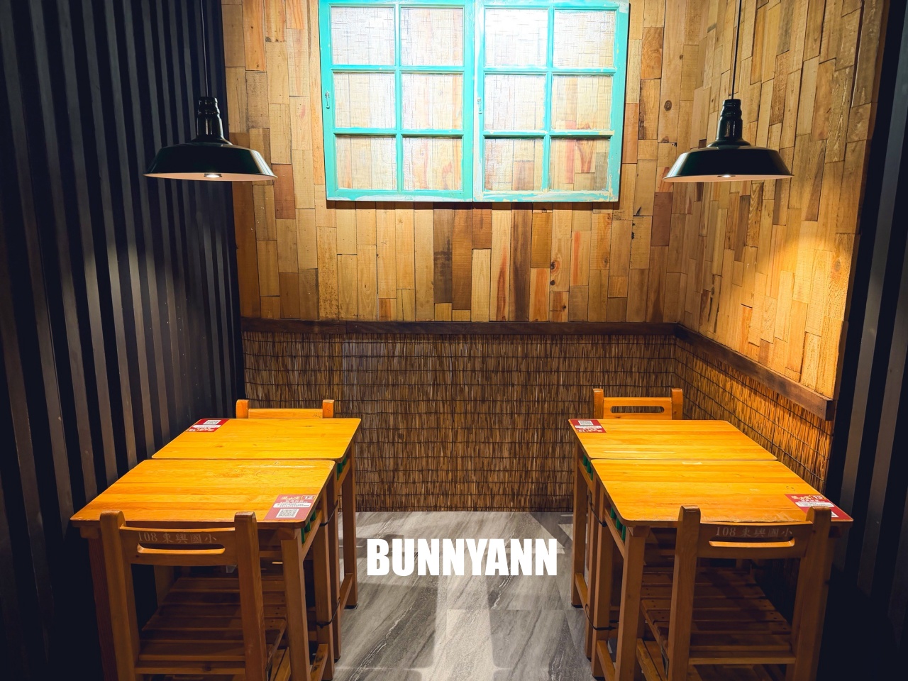 三峽美食「薑太宮火鍋雞&蔥雞飯」江湖風格超好拍，必點85元泉水雞飯與邪惡起司火鍋，CP值爆表！