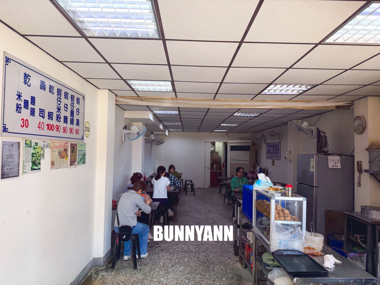 萬華美食【營養號西園橋下蚵仔湯】創立1969年的老字號，肥美蚵仔湯鮮甜好滋味！