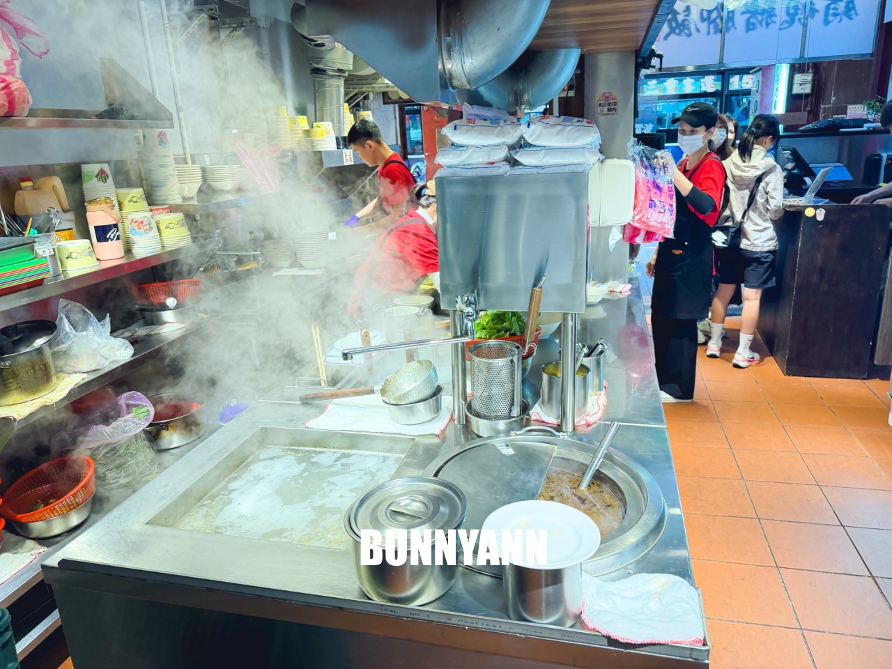 台北萬華美食「西門麵店銷魂豬腳飯」,油亮入味超下飯,西門町必吃超人氣老店! 台北萬華美食「西門麵店銷魂豬腳飯」,油亮入味超下飯,西門町必吃超人氣老店!