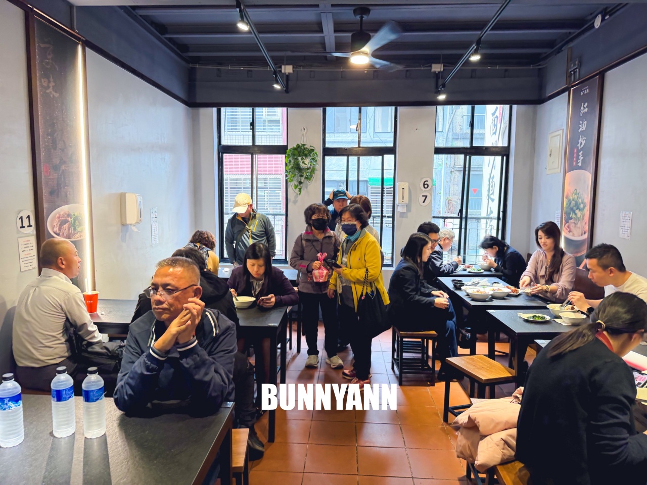 台北萬華美食「西門麵店銷魂豬腳飯」,油亮入味超下飯,西門町必吃超人氣老店! 台北萬華美食「西門麵店銷魂豬腳飯」,油亮入味超下飯,西門町必吃超人氣老店!