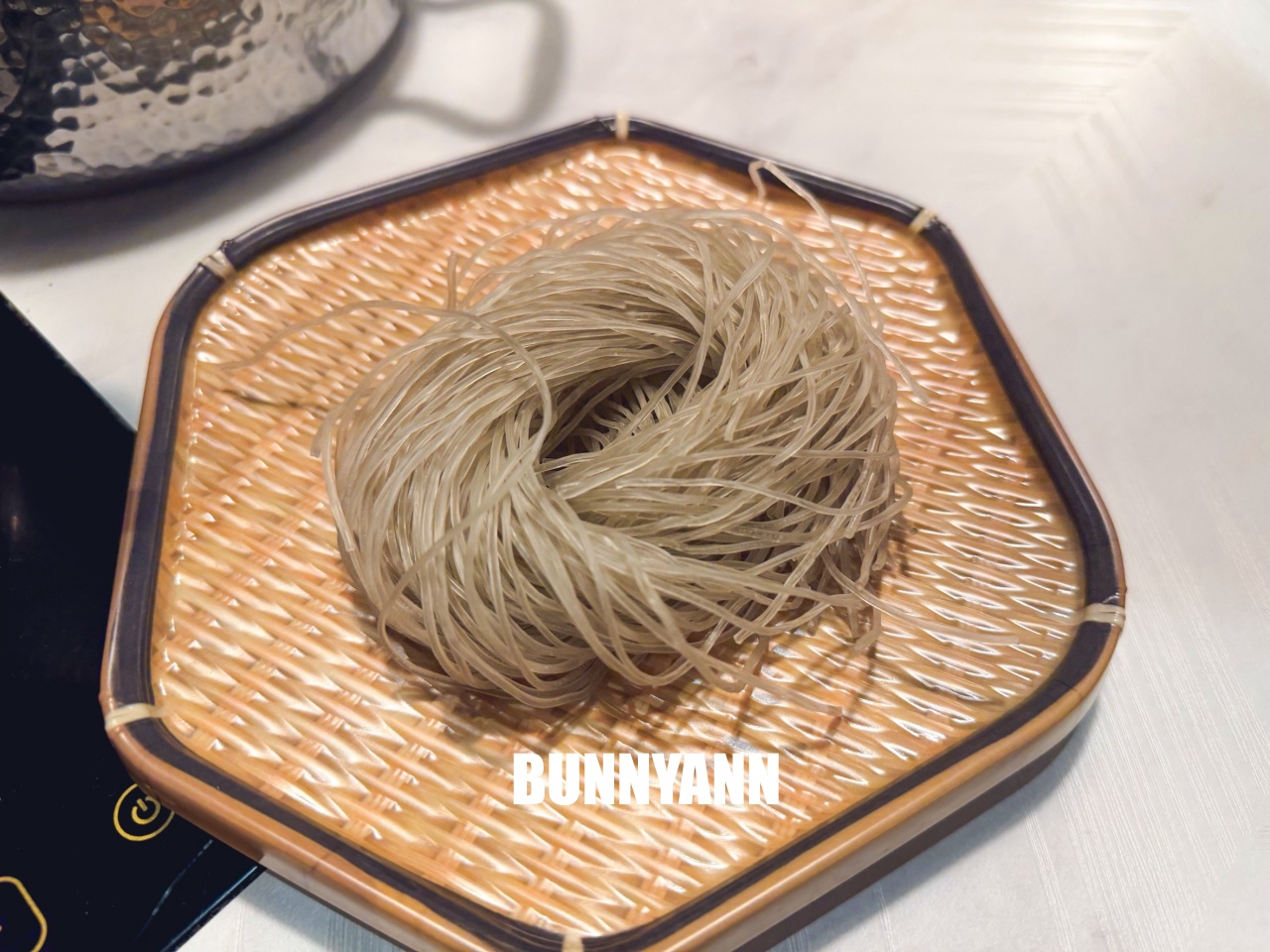 土城火鍋【鍋泰暖南洋火鍋】MAMA麵、泰奶無限暢飲，還有豐盛蔬菜吧吃到飽，讓人一吃再吃