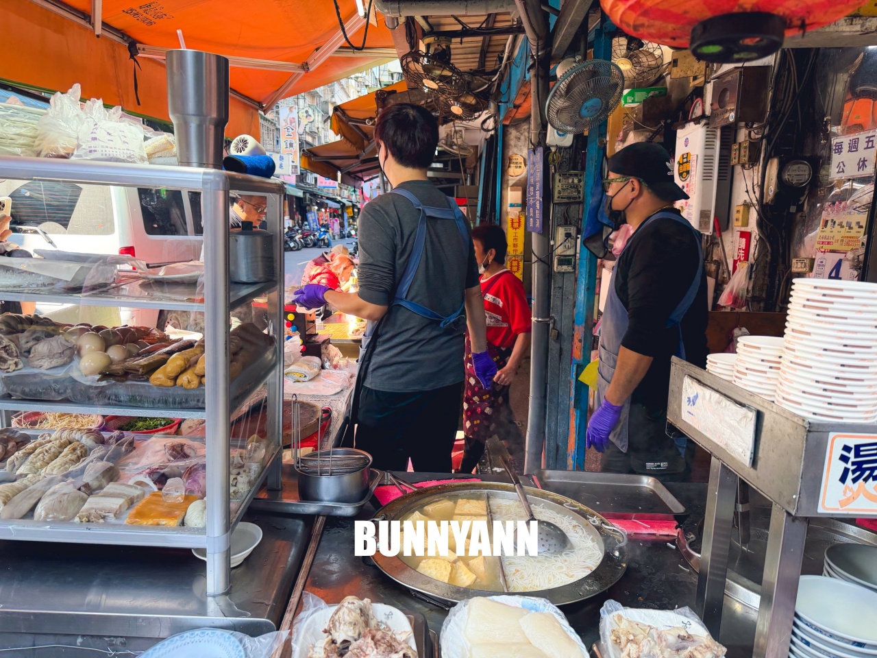 三重最強早午餐!「麗紅米粉湯」大同南路市場隱藏版,滿滿一桌黑白切與Q彈糯米腸CP值超高! 三重最強早午餐!「麗紅米粉湯」大同南路市場隱藏版,滿滿一桌黑白切與Q彈糯米腸CP值超高!