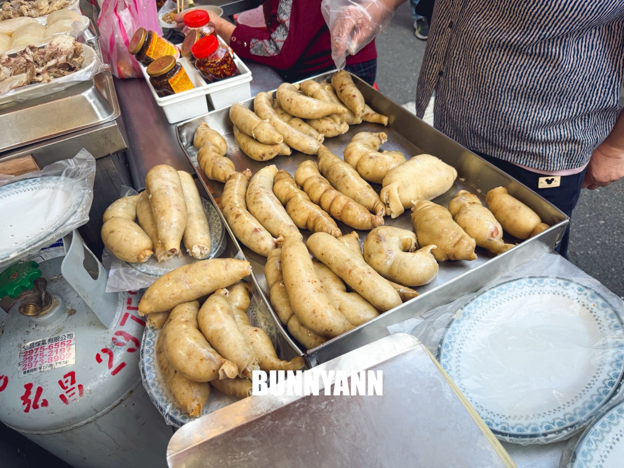 三重最強早午餐!「麗紅米粉湯」大同南路市場隱藏版,滿滿一桌黑白切與Q彈糯米腸CP值超高! 三重最強早午餐!「麗紅米粉湯」大同南路市場隱藏版,滿滿一桌黑白切與Q彈糯米腸CP值超高!