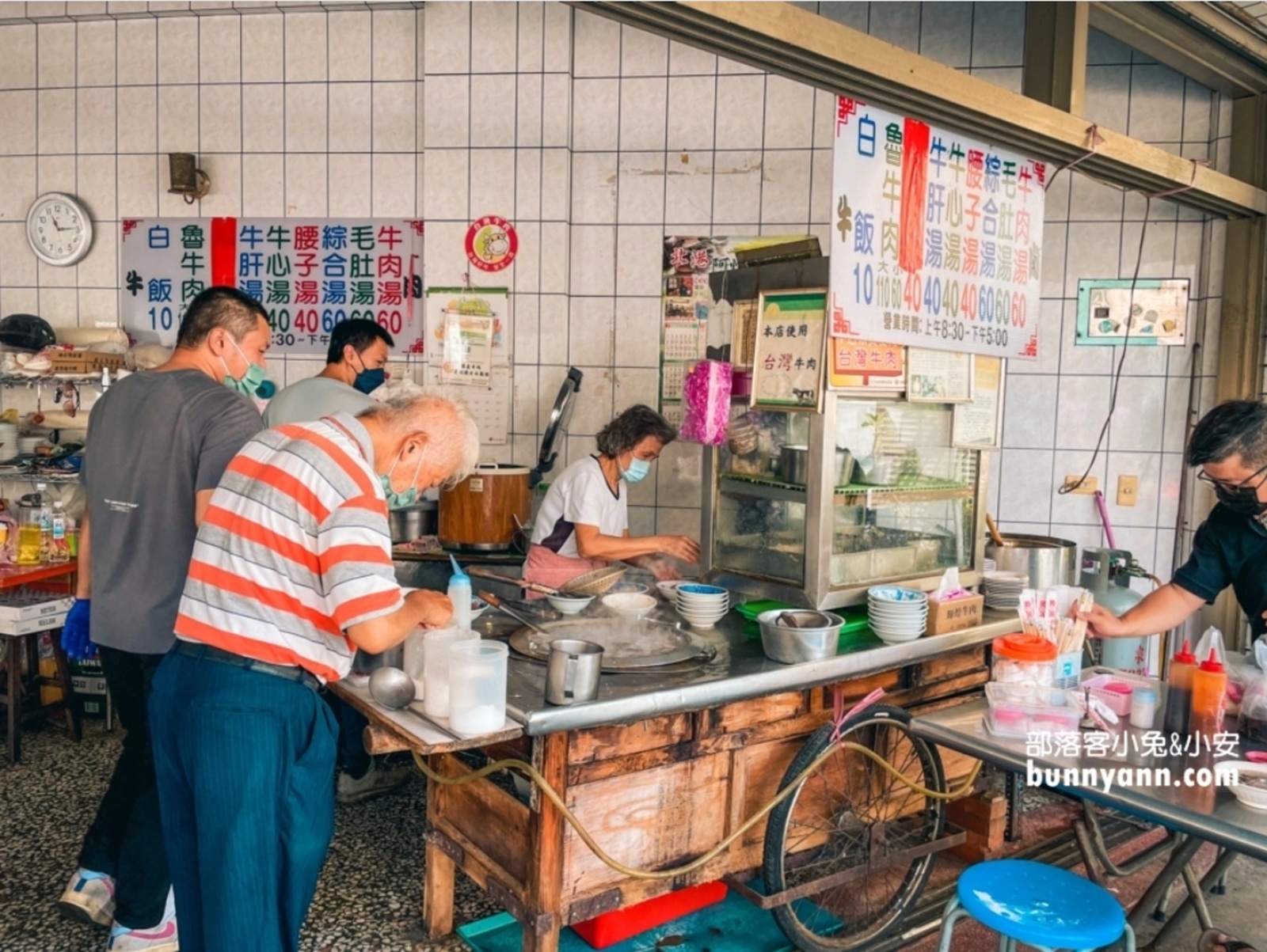 朝天宮美食【輝煌牛肉湯】一碗70元有米酒味的牛肉湯