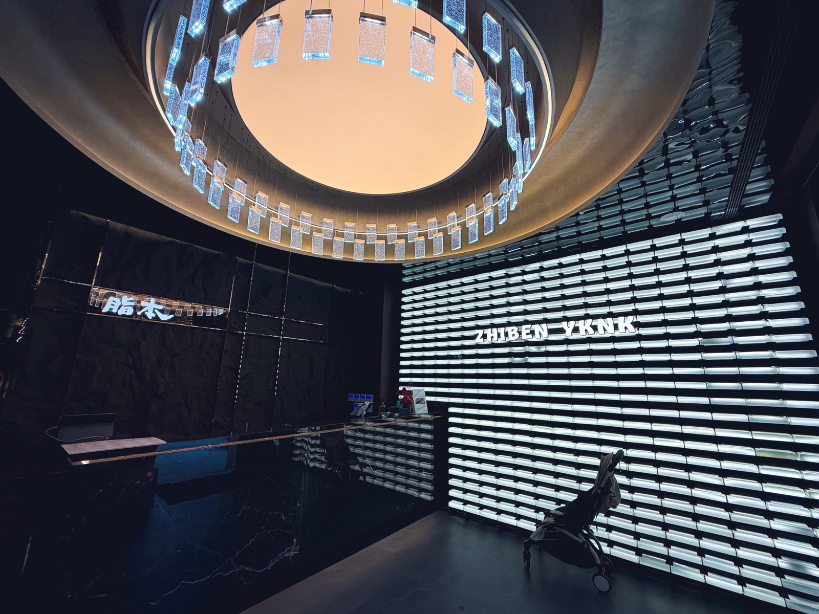 台中北屯最強燒肉！【脂本燒肉北屯店】極上日本A5和牛，絕美星空裝潢CP值超高