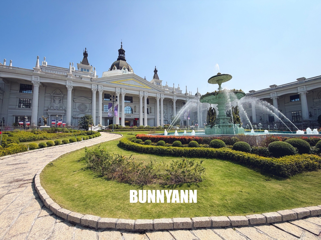 2026【佐登妮絲城堡】大林最美台版凡爾賽宮，落羽松、親子室、池畔造景都好拍