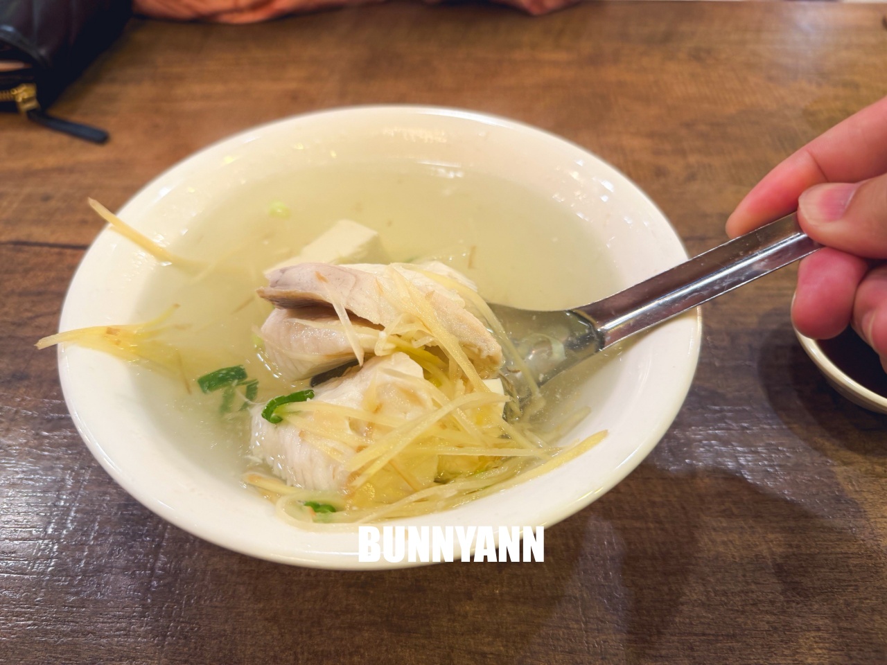 華西街夜市必吃！小王煮瓜，米其林必比登推薦，黑金滷肉飯超誘人！