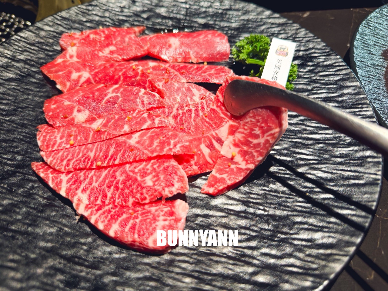 台中北屯最強燒肉！【脂本燒肉北屯店】極上日本A5和牛，絕美星空裝潢CP值超高