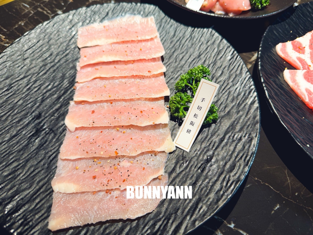 台中北屯最強燒肉！【脂本燒肉北屯店】極上日本A5和牛，絕美星空裝潢CP值超高