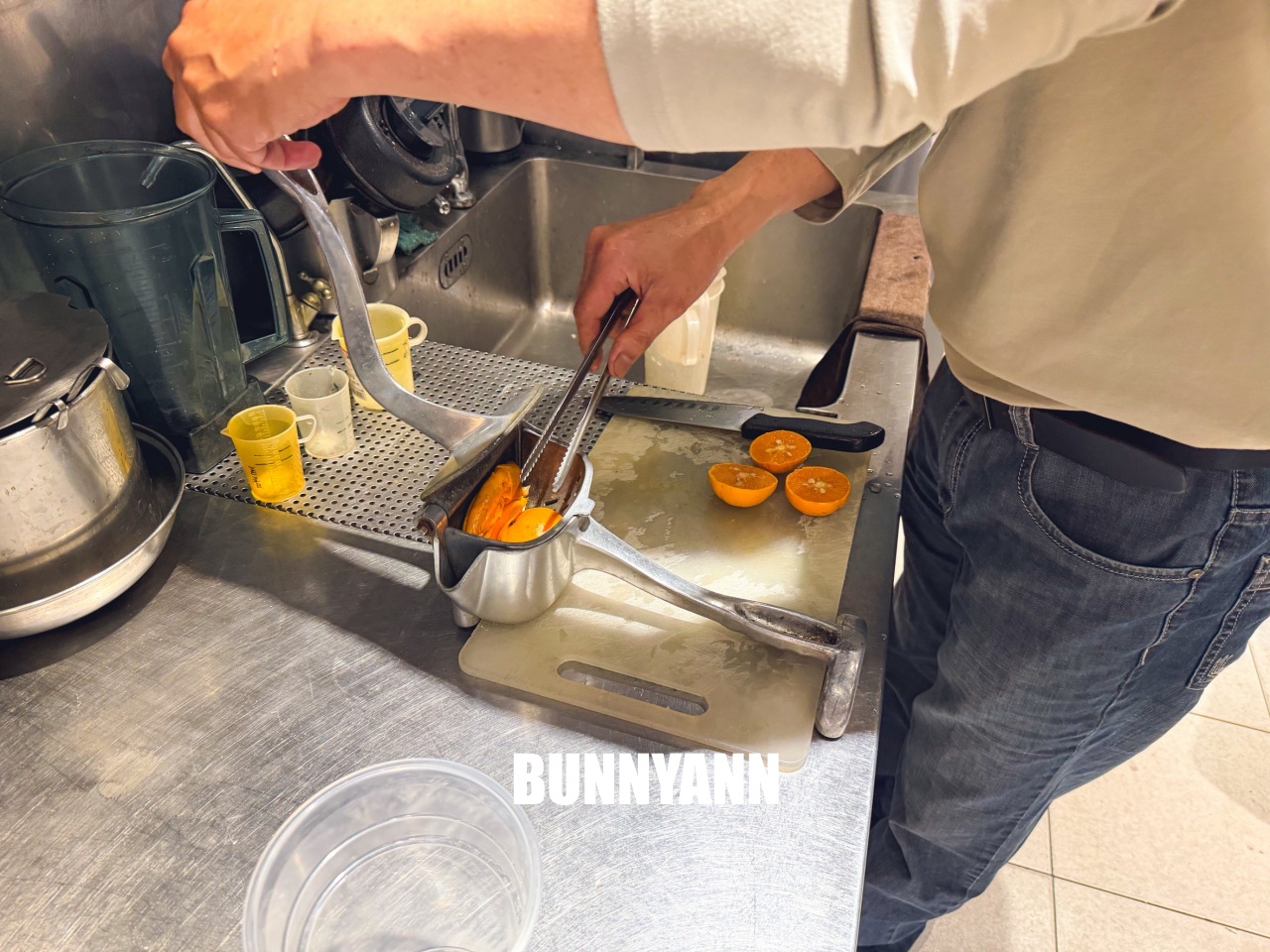 知道的人很少,卻是冬瓜茶店家,點個一杯從下午喝到晚上,現榨果汁也是招牌 知道的人很少,卻是冬瓜茶店家,點個一杯從下午喝到晚上,現榨果汁也是招牌