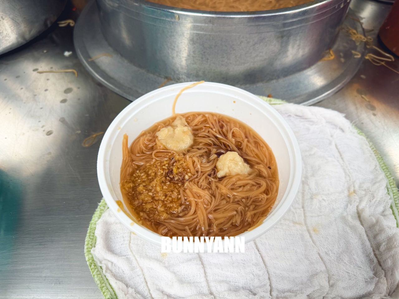 在地人激推!南榮路「許存睿豬灶麵線羹」一天只賣兩小時的超狂排隊神級小吃! 在地人激推!南榮路「許存睿豬灶麵線羹」一天只賣兩小時的超狂排隊神級小吃!