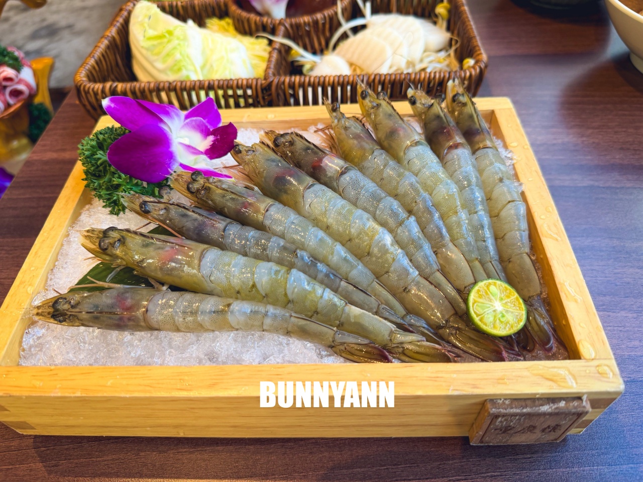 只有當地人才知道，卻是鴛鴦鍋店家，點個牛魔王就很夠吃，功夫菜也是招牌