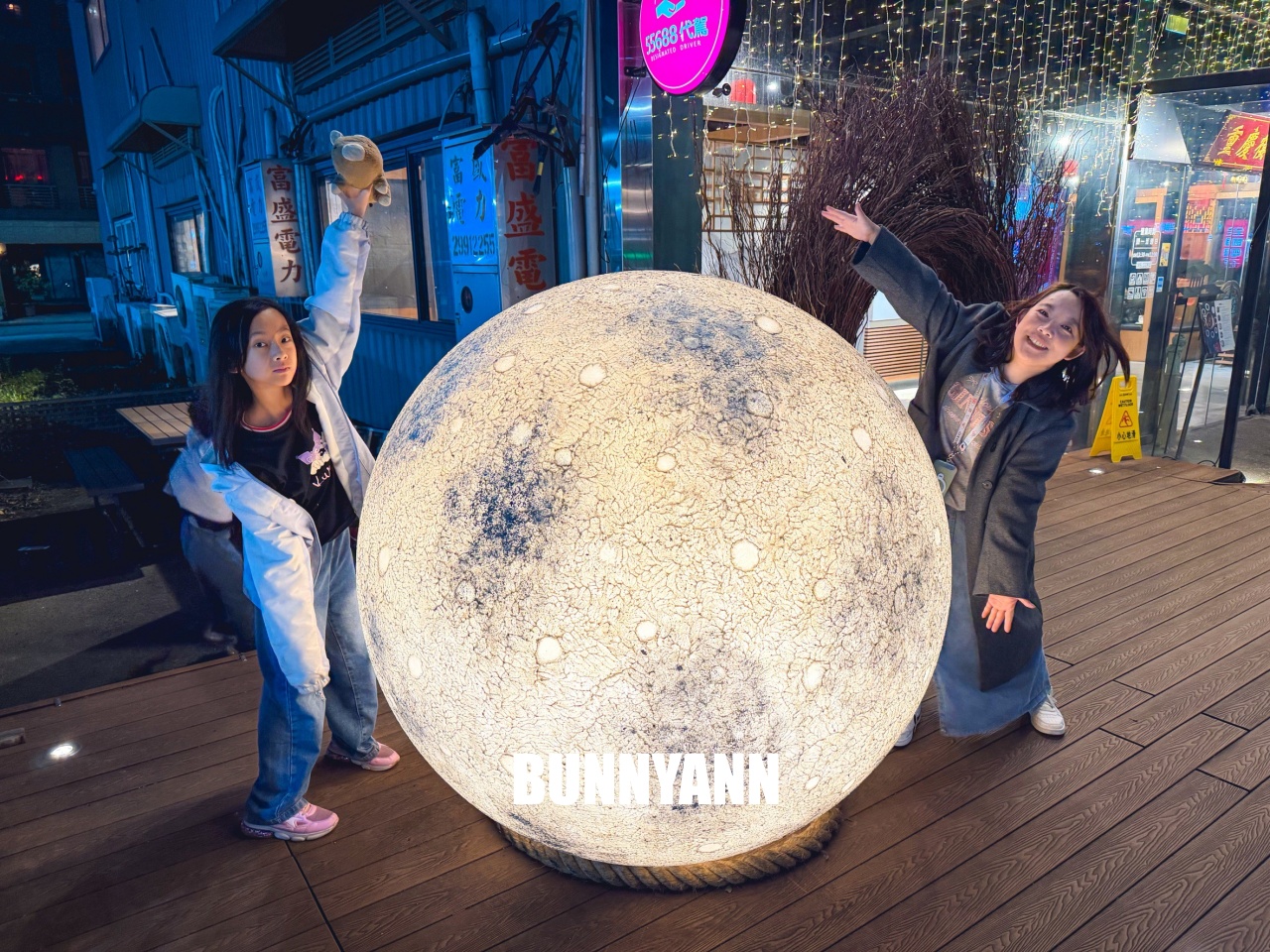 只有當地人才知道，卻是鴛鴦鍋店家，點個牛魔王就很夠吃，功夫菜也是招牌