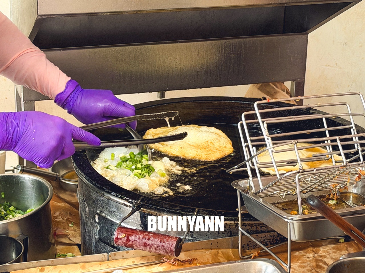 頭城阿嬤蔥油餅，在地人激推的超銷魂酥脆爆蔥大餅，CP值超高必吃！