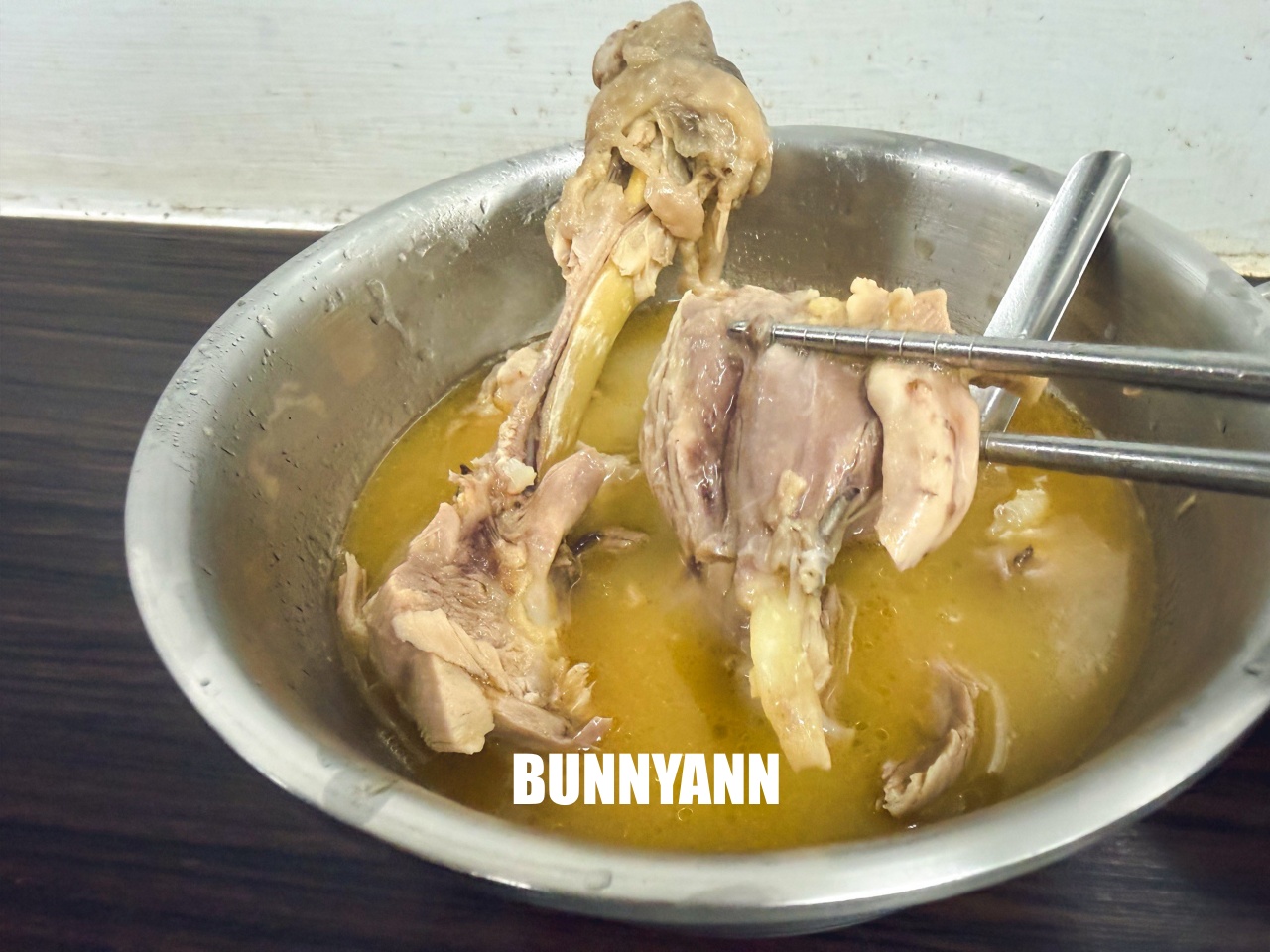 南機場夜市必吃美食!「阿男麻油雞」超軟嫩神級麻油雞腿,排隊也要吃到! 南機場夜市必吃美食!「阿男麻油雞」超軟嫩神級麻油雞腿,排隊也要吃到!