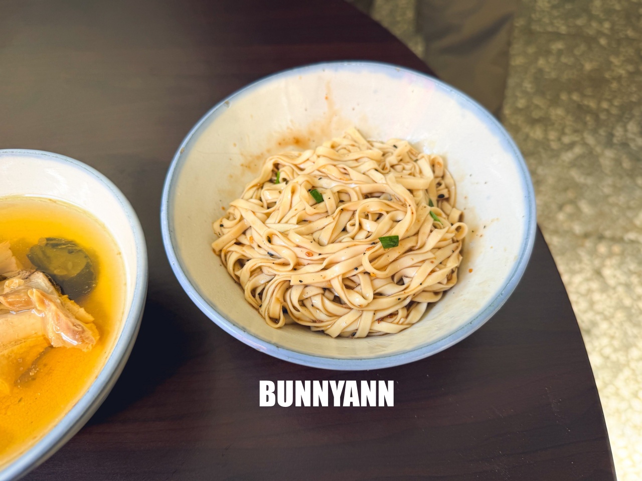 很少人知道這間，卻是在地50年麵攤，35元麻醬麵是招牌