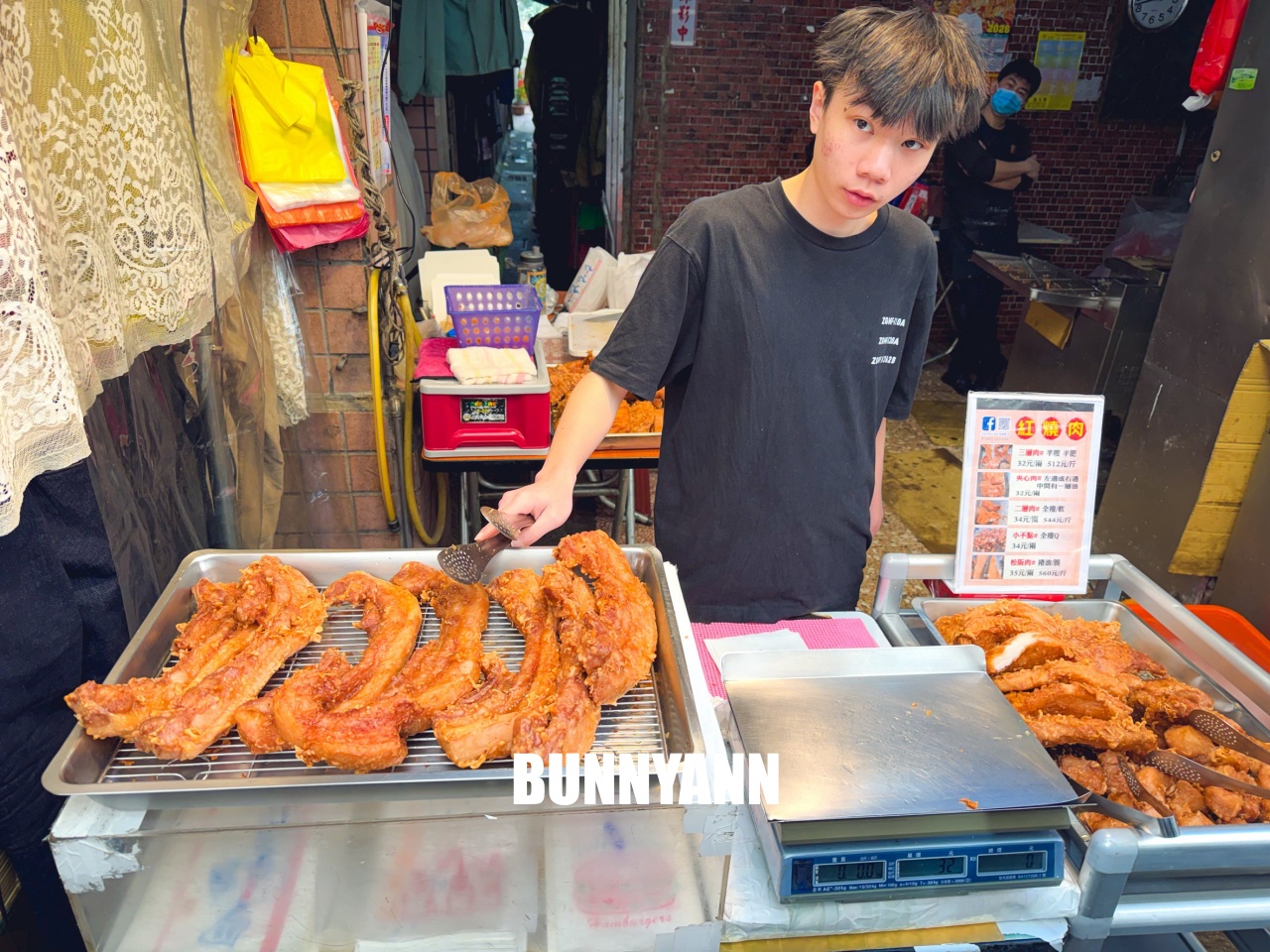 大稻埕最強「阿角紅燒肉劉美麗」，傳說中神級美味，六種部位任你挑！