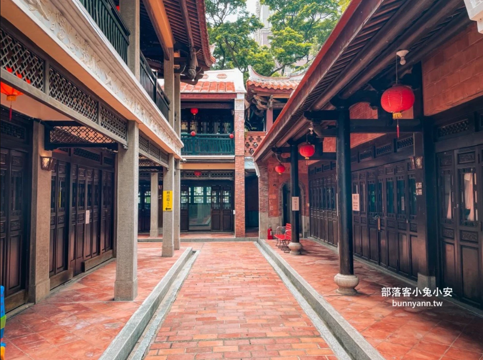 臺灣民俗文物館