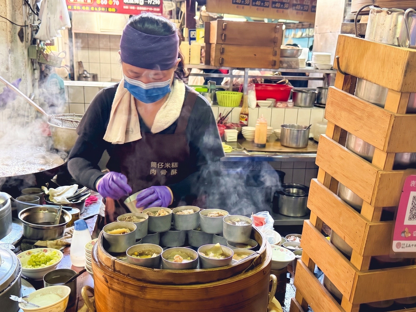袁家筒仔米糕排骨酥