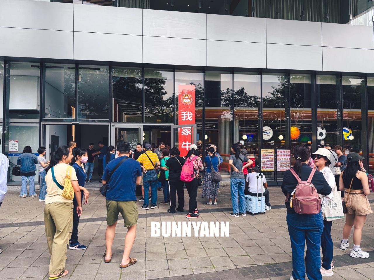 一半人沒吃過！是熱菜吃到飽店家，低消390就能吃超飽，百樣餐點是招牌