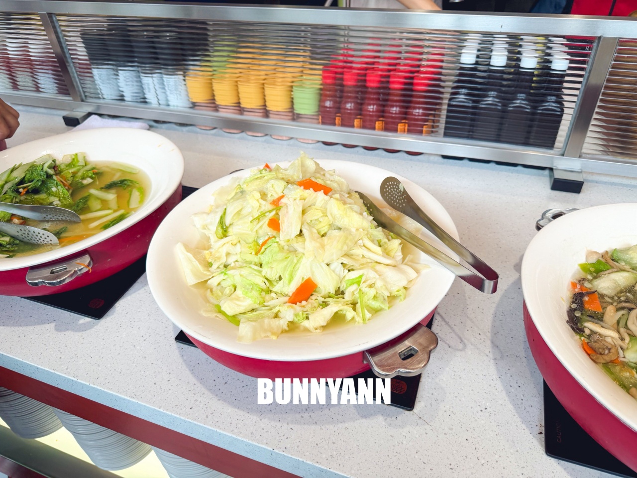 一半人沒吃過！是熱菜吃到飽店家，低消390就能吃超飽，百樣餐點是招牌