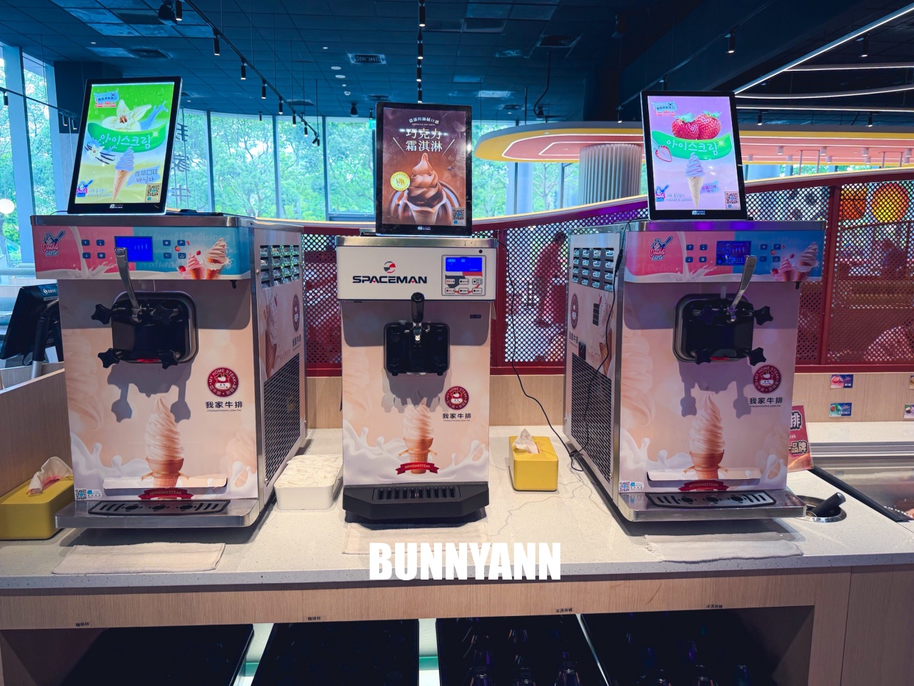 一半人沒吃過！是熱菜吃到飽店家，低消390就能吃超飽，百樣餐點是招牌