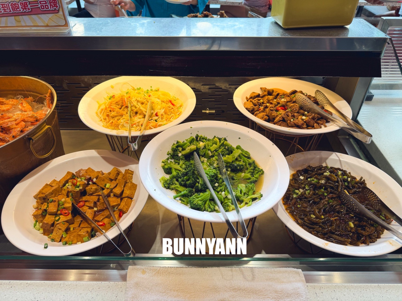 一半人沒吃過！是熱菜吃到飽店家，低消390就能吃超飽，百樣餐點是招牌