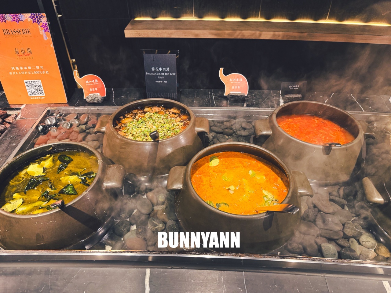 吃過的人不多，是海產自助餐店家，最低消費1180吃超飽，百種餐點是招牌主打