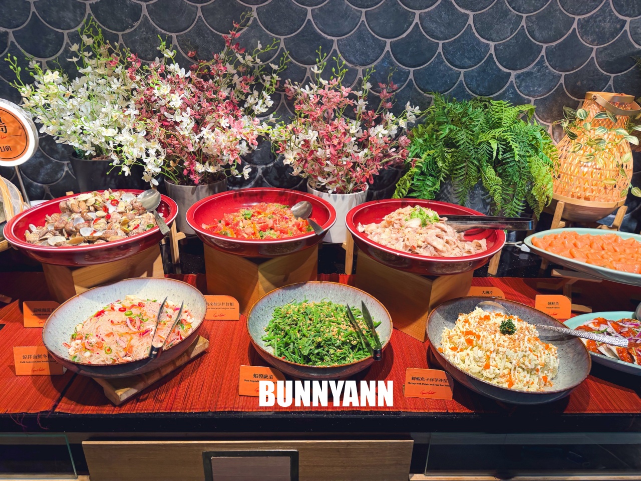 大直最強泰式料理吃到飽！泰市場大直英迪格店，北海道蟹、牛排無限爽吃！